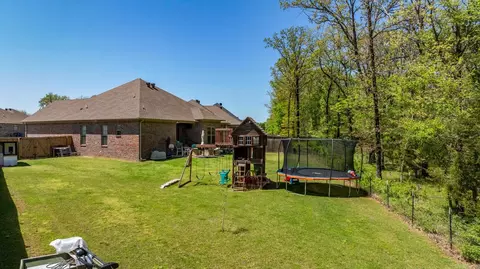 Exterior - 1400 Graybeard Dr, Conway, AR 72034 photo 9 of 15