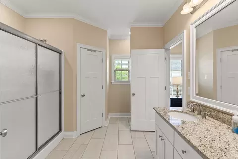 Bath - 1400 Graybeard Dr, Conway, AR 72034 photo 3 of 4