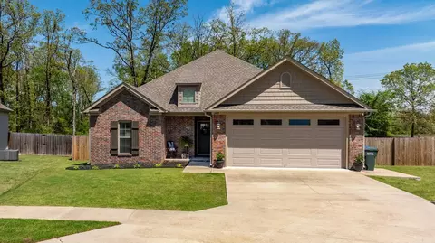 Exterior - 1400 Graybeard Dr, Conway, AR 72034 photo 2 of 15