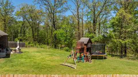 View/Area - 1400 Graybeard Dr, Conway, AR 72034 photo 1 of 2