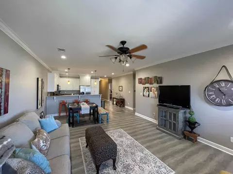 Living - 2406 Nathan Dr, Searcy, AR 72143 photo 2 of 3