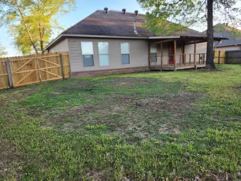 Exterior - 3206 Hidden Medows Dr, Benton, AR 72015 photo 7 of 8