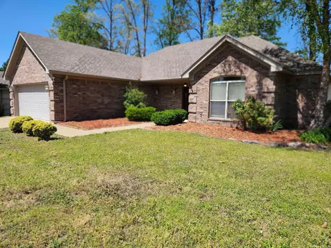 Exterior - 3206 Hidden Medows Dr, Benton, AR 72015 photo 2 of 8