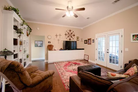 Living - 20 Cardinal Ln, Quitman, AR 72131 photo 2 of 2