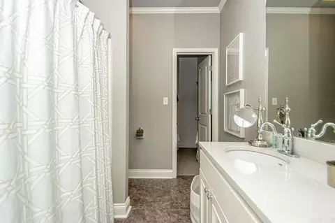 Bath - 6113 Pierce Manse Loop, Benton, AR 72019 photo 8 of 9