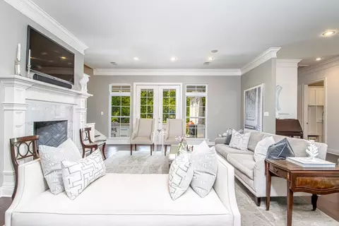 Living - 6113 Pierce Manse Loop, Benton, AR 72019 photo 2 of 7