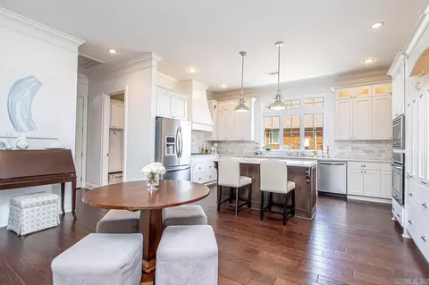 Kitchen - 6113 Pierce Manse Loop, Benton, AR 72019 photo 2 of 6