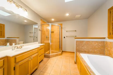 Bath - 404 Davidson Cir, Edgemont, AR 72044 photo 5 of 8