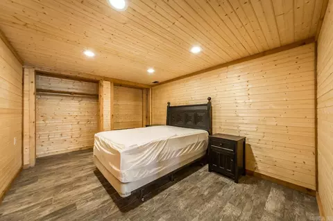 Bedroom - 404 Davidson Cir, Edgemont, AR 72044 photo 3 of 3