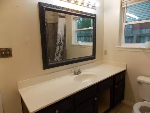 Bath - 2307 Normandy, Searcy, AR 72143 photo 2 of 6