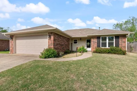 Exterior - 1235 Stratus Dr, Conway, AR 72034 photo 9 of 11