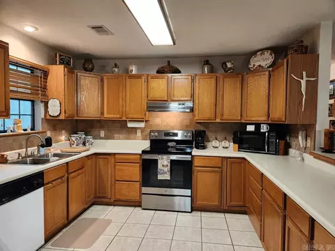 Kitchen - 3695 E Highway 88, Sims, AR 71969 photo 3 of 3