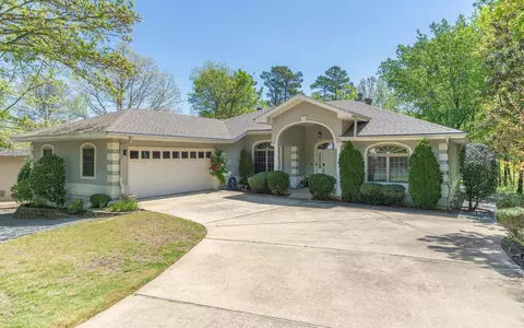 21 Fachado Dr, Hot Springs Village, AR 71909