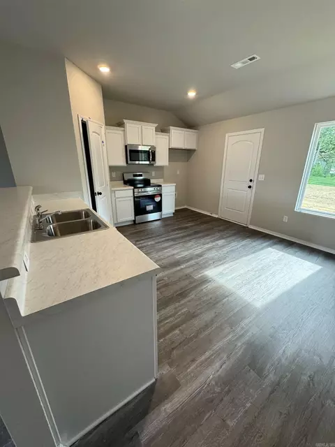 104 James Dr, Beebe, AR 72012 photo 4