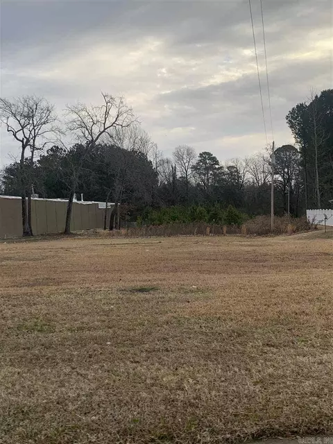8501 Dollarway Rd, White Hall, AR 71602