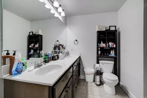 Bath - 21 Eaglebrook Dr, Conway, AR 72032 photo 1 of 4