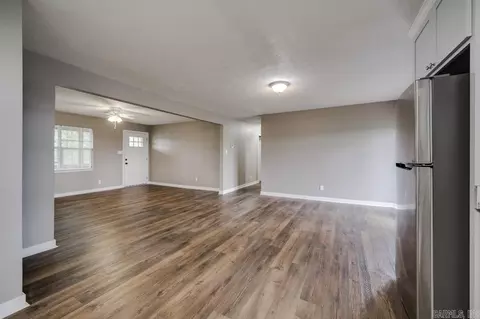 Living - 609 E Highway 225, Greenbrier, AR 72058 photo 1 of 2