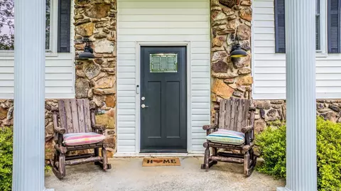 Entry Way - 213 E Lea Cir, Bryant, AR 72022 photo 1 of 3