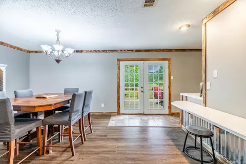 Dining - 213 E Lea Cir, Bryant, AR 72022 photo 1 of 2