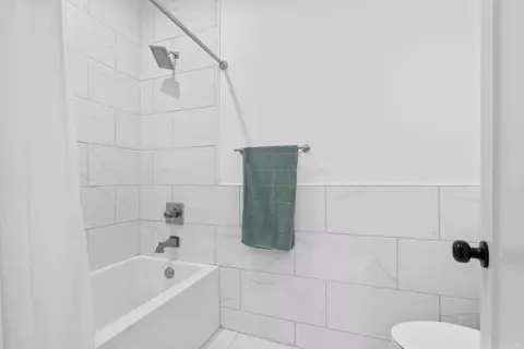 Bath - 433 Forestridge Rd, Royal, AR 71968 photo 3 of 11
