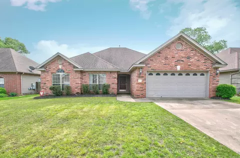 17 Bentley Cir, Little Rock, AR 72210