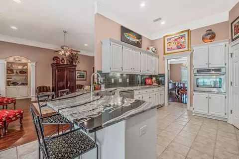Kitchen - 1425 River Pointe Ct, Benton, AR 72015 photo 1 of 4