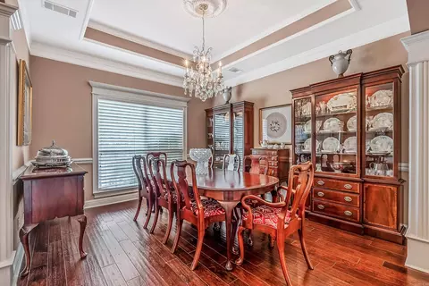 Dining - 1425 River Pointe Ct, Benton, AR 72015 photo 3 of 4