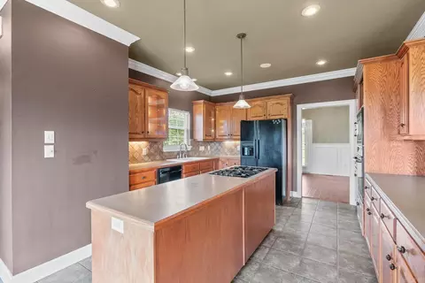 Kitchen - 1825 Daniel Ln, Conway, AR 72034 photo 2 of 4