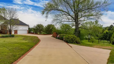 Exterior - 1825 Daniel Ln, Conway, AR 72034 photo 5 of 14