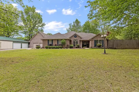 Exterior - 214 Berwick Rd, Benton, AR 72019 photo 13 of 15