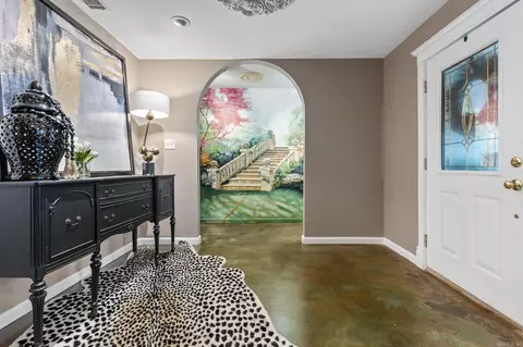Entry Way - 214 Berwick Rd, Benton, AR 72019 photo 1 of 5