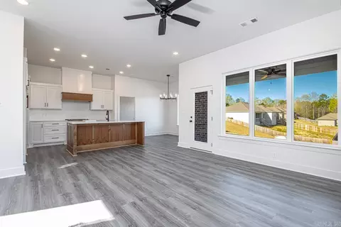 Living - 5006 Springwood Cir, Bryant, AR 72022 photo 4 of 4