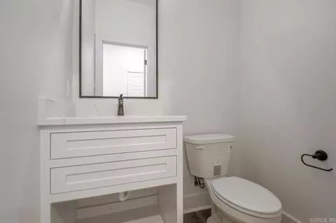 Bath - 5006 Springwood Cir, Bryant, AR 72022 photo 5 of 12