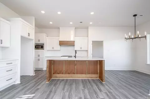 Kitchen - 5006 Springwood Cir, Bryant, AR 72022 photo 1 of 5