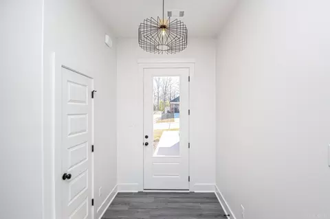 Entry Way - 5006 Springwood Cir, Bryant, AR 72022 photo 1 of 1