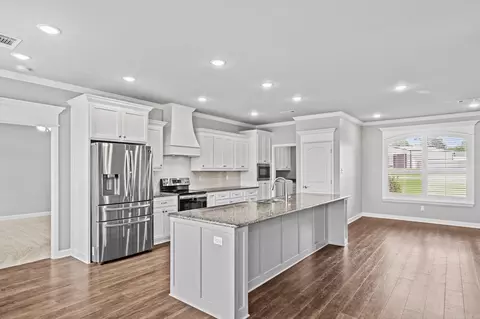 Kitchen - 144 Mayberry Dr, Cabot, AR 72023 photo 3 of 5