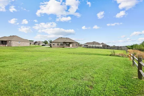 Exterior - 144 Mayberry Dr, Cabot, AR 72023 photo 5 of 7