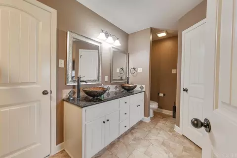 Bath - 32 Lilly Ann Cir, Ward, AR 72176 photo 3 of 7