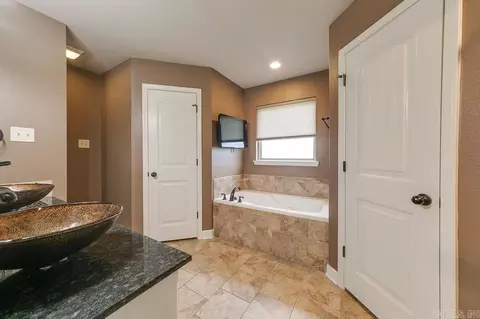 Bath - 32 Lilly Ann Cir, Ward, AR 72176 photo 1 of 7