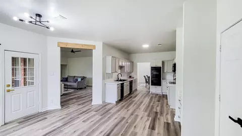 2110 Duane Dr, Beebe, AR 72012 photo 9