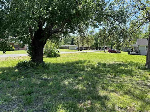 320 NE Front St, Walnut Ridge, AR 72476 photo 3