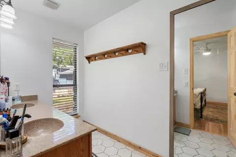 Bath - 2 Caddo Dr, Conway, AR 72032 photo 1 of 6