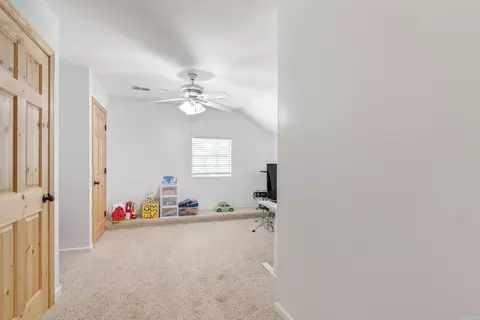 Entry Way - 2 Caddo Dr, Conway, AR 72032 photo 3 of 4