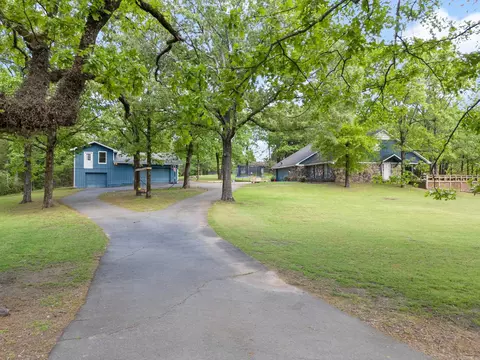 Exterior - 2 Caddo Dr, Conway, AR 72032 photo 3 of 9