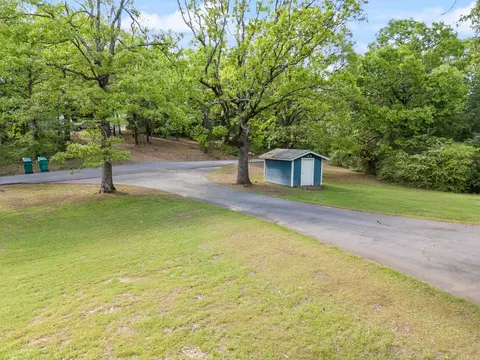 Exterior - 2 Caddo Dr, Conway, AR 72032 photo 5 of 9
