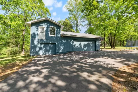 Exterior - 2 Caddo Dr, Conway, AR 72032 photo 4 of 9