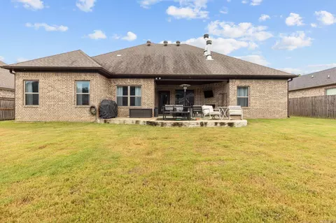 Exterior - 500 Creekside Cv, Bryant, AR 72022 photo 10 of 11