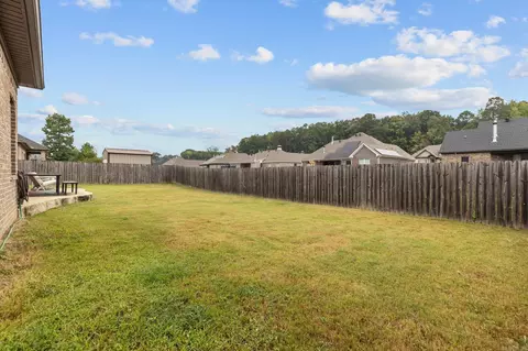 Exterior - 500 Creekside Cv, Bryant, AR 72022 photo 8 of 11