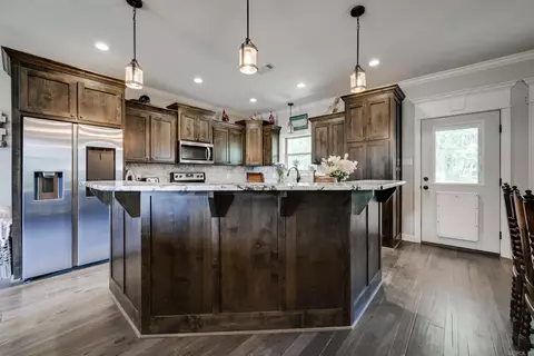Kitchen - 123 Greystone Dr, Greenbrier, AR 72058 photo 2 of 6