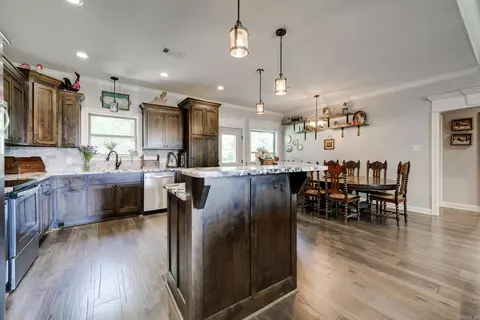 Kitchen - 123 Greystone Dr, Greenbrier, AR 72058 photo 1 of 6